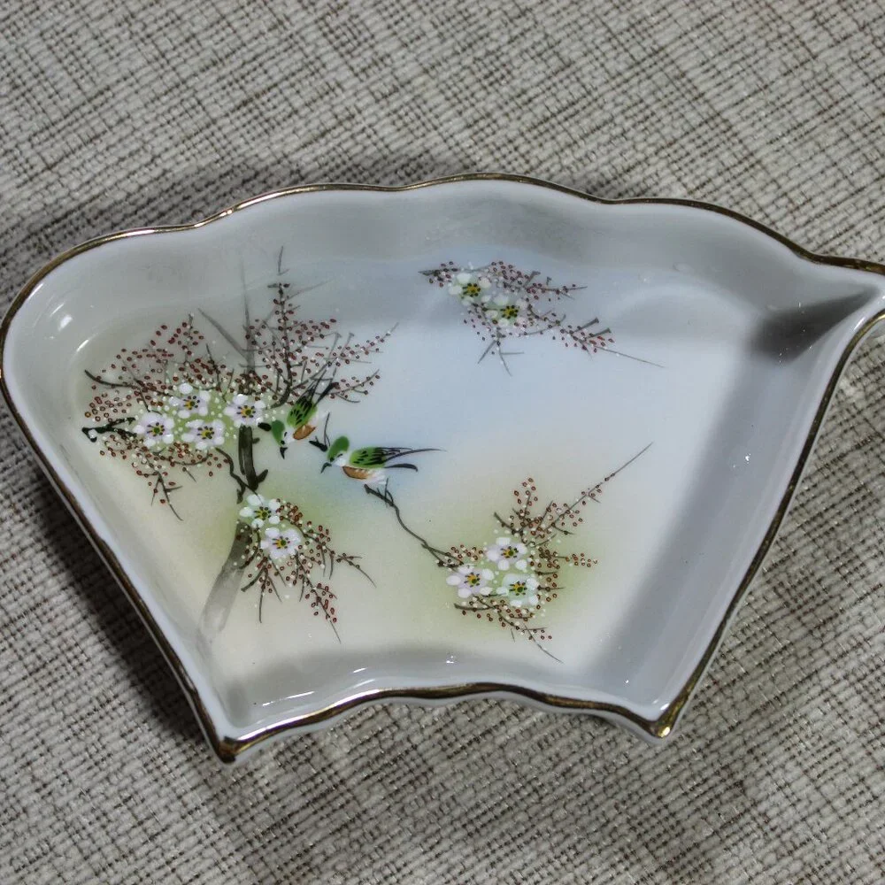 Set of 4 Iwano Japan Hand Painted Sushi Dishes